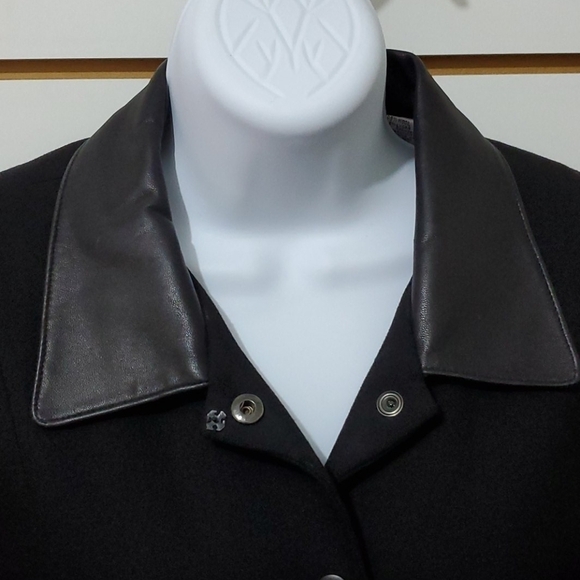 BLACK Valerie Stevens Wool And Lycra Jacket - Picture 2 of 5